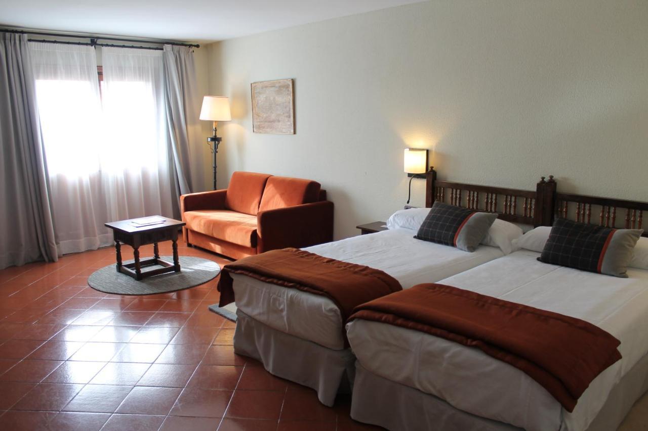 Parador De Santo Domingo De La Calzada Luaran gambar