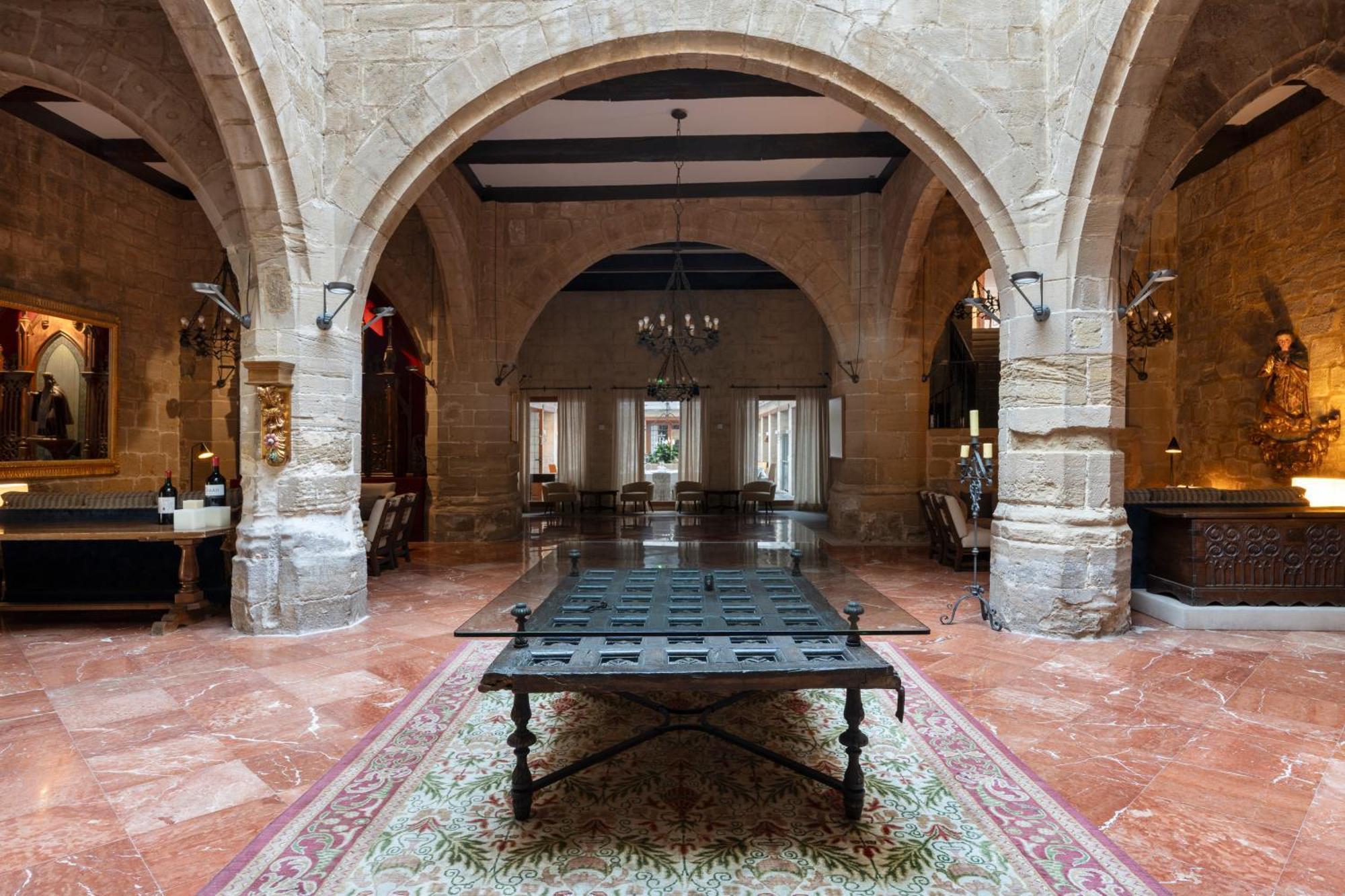 Parador De Santo Domingo De La Calzada Luaran gambar