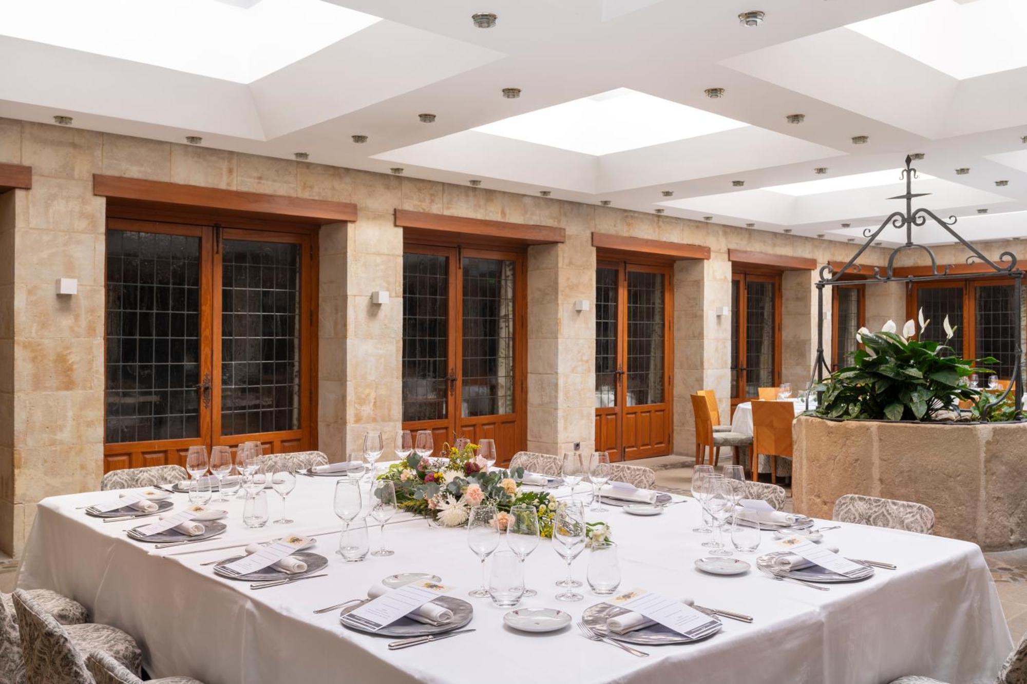 Parador De Santo Domingo De La Calzada Luaran gambar