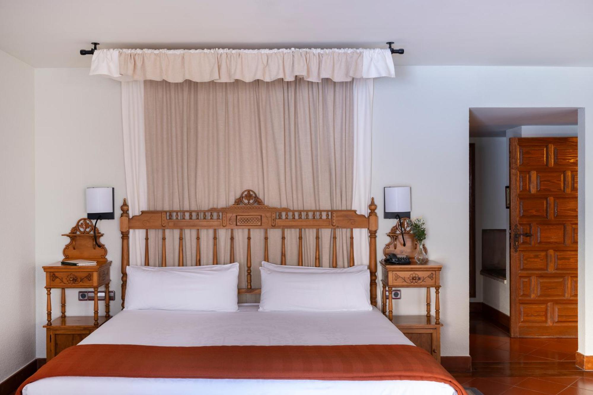 Parador De Santo Domingo De La Calzada Luaran gambar