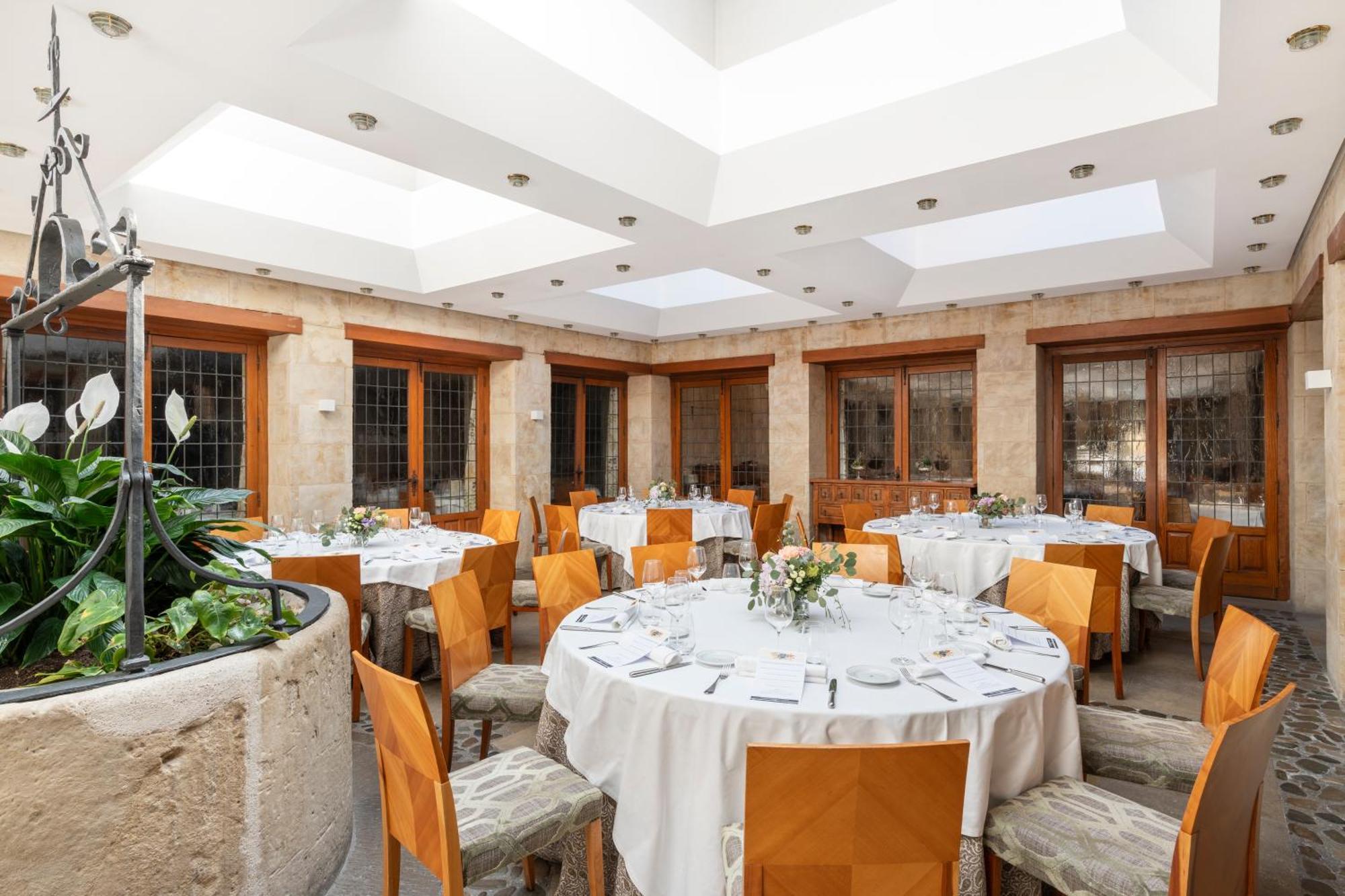 Parador De Santo Domingo De La Calzada Luaran gambar