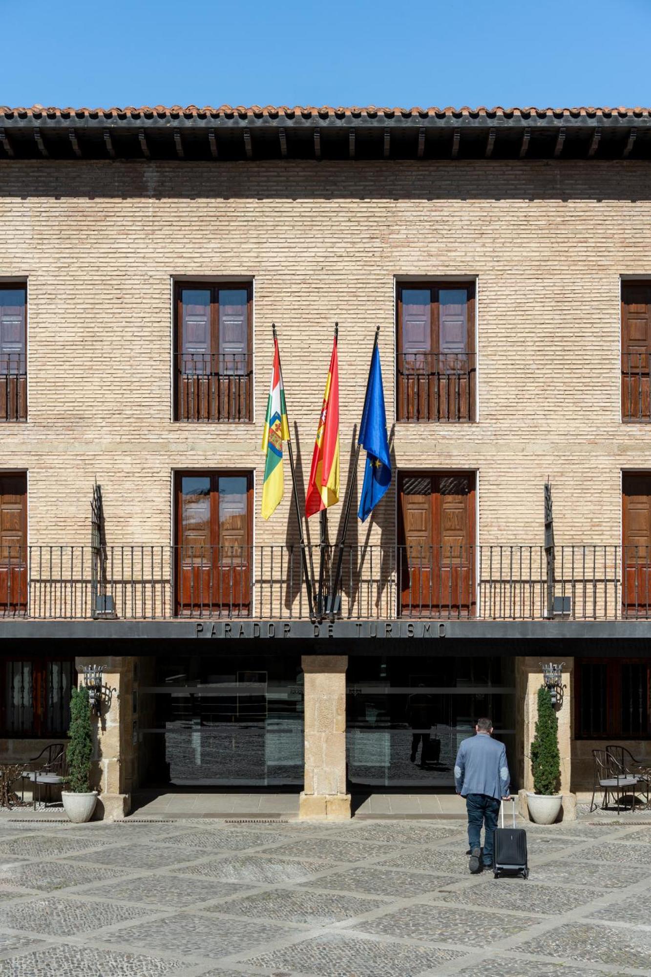 Parador De Santo Domingo De La Calzada Luaran gambar